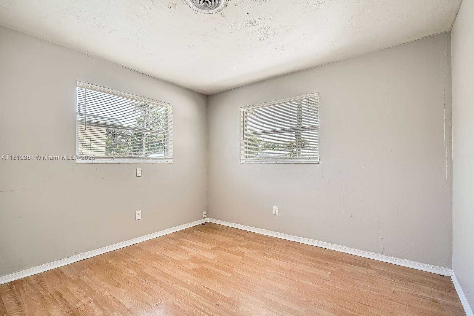 Small Image of 2200 NORTH WEST 42ND AVE, Lauderhill Number 16