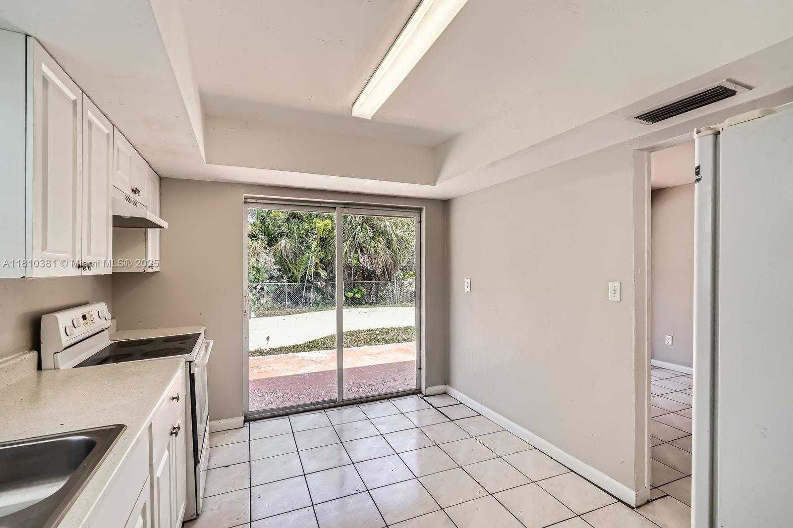Small Image of 2200 NORTH WEST 42ND AVE, Lauderhill Number 7