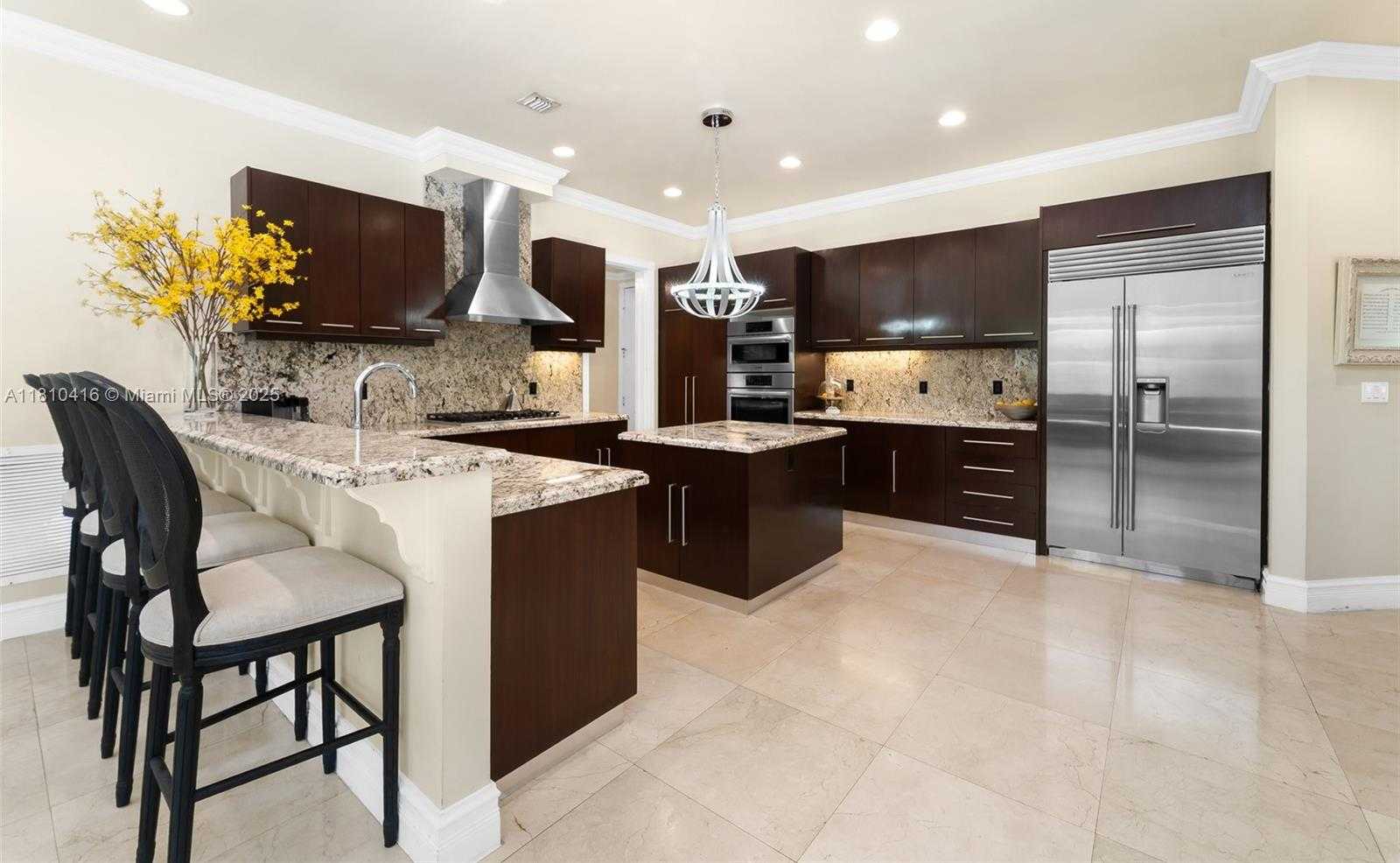 Small Image of 275 189TH TER, Sunny Isles Beach Number 12