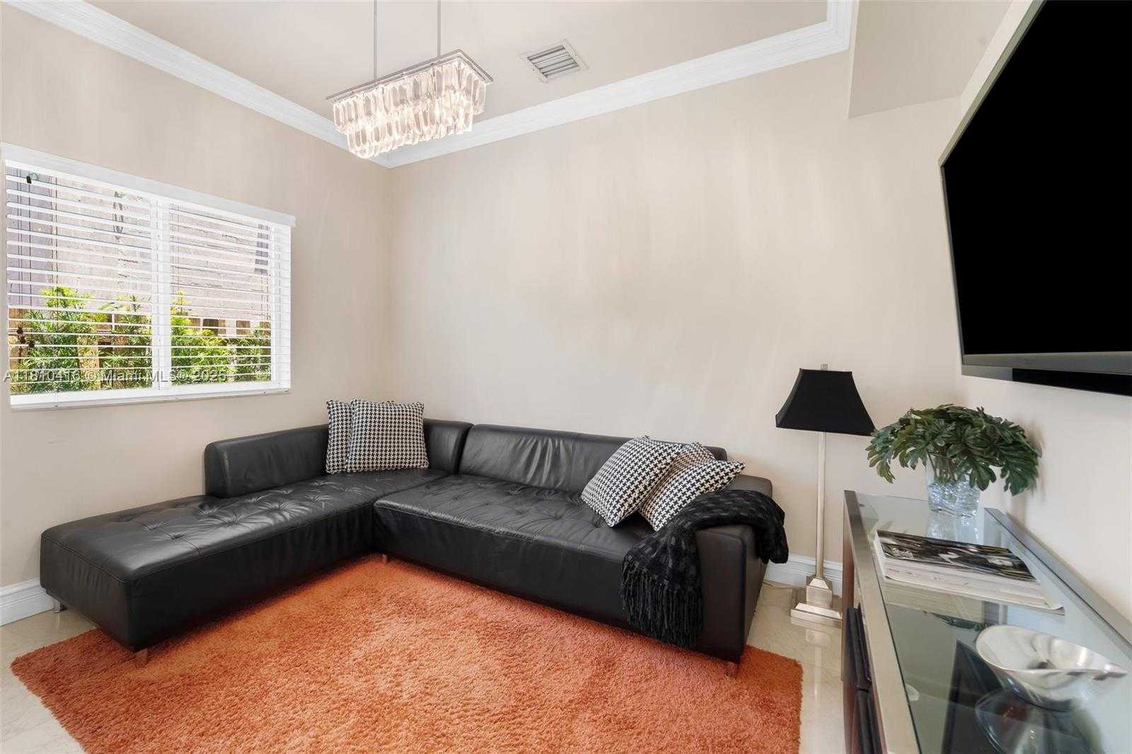 Small Image of 275 189TH TER, Sunny Isles Beach Number 15