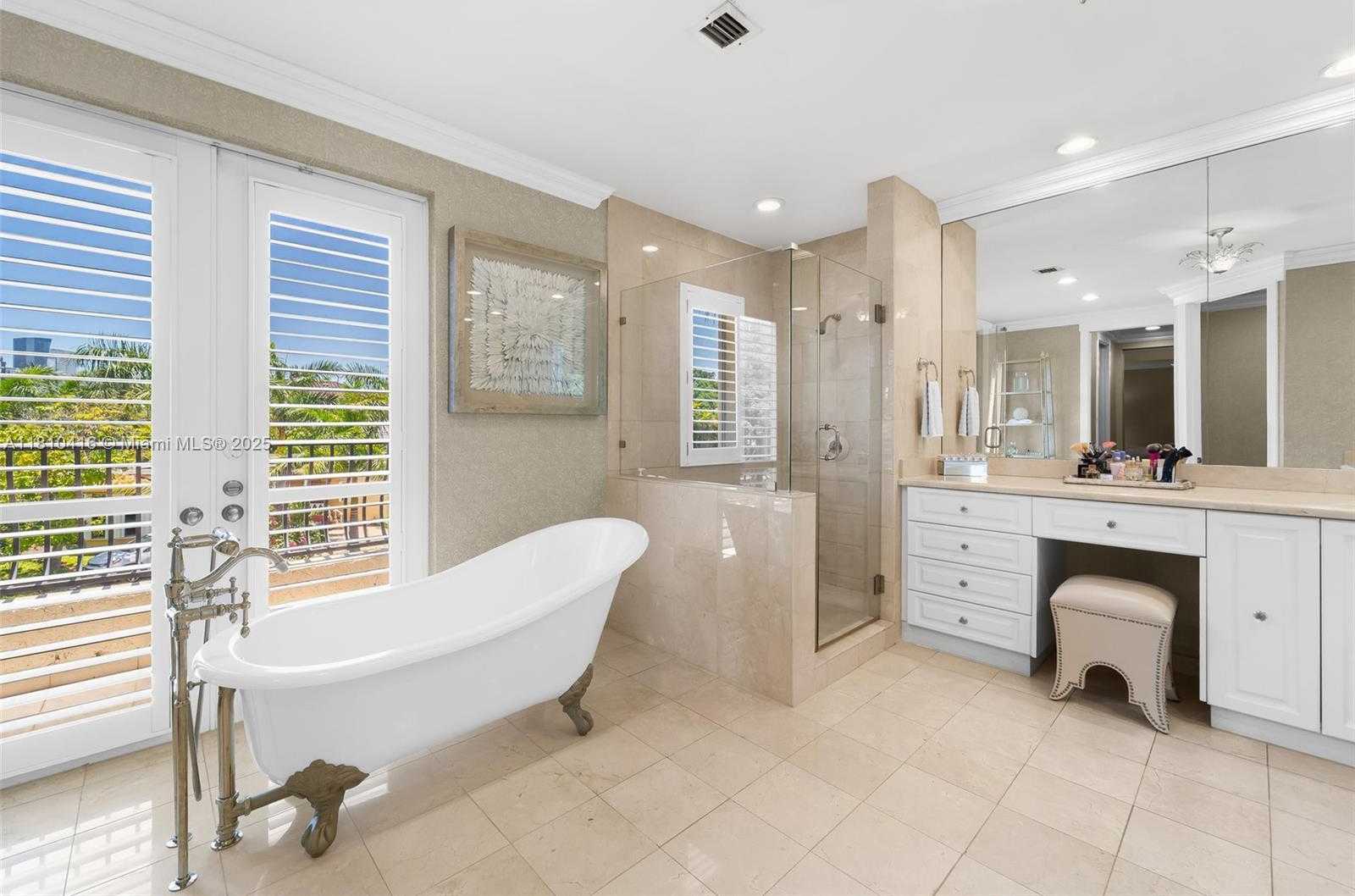 Small Image of 275 189TH TER, Sunny Isles Beach Number 23
