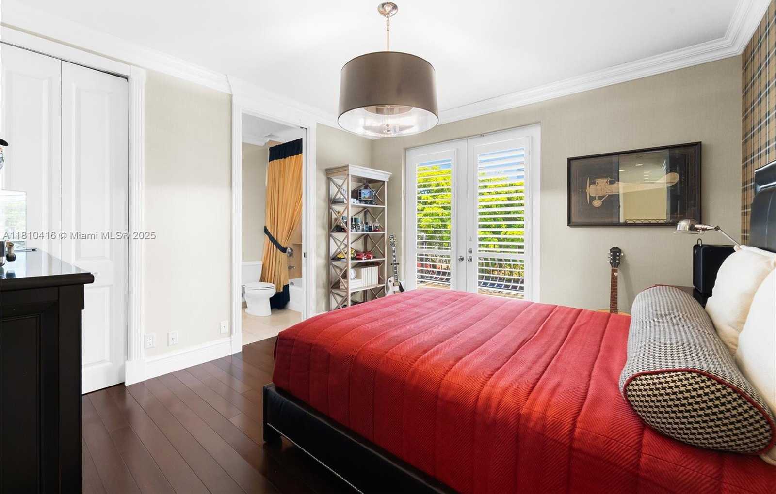 Small Image of 275 189TH TER, Sunny Isles Beach Number 25