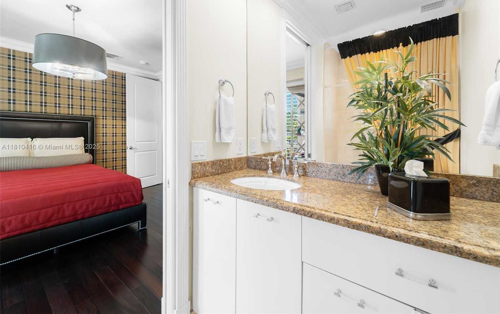 Small Image of 275 189TH TER, Sunny Isles Beach Number 26