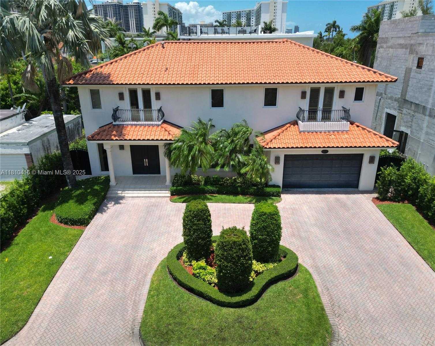Small Image of 275 189TH TER, Sunny Isles Beach Number 34