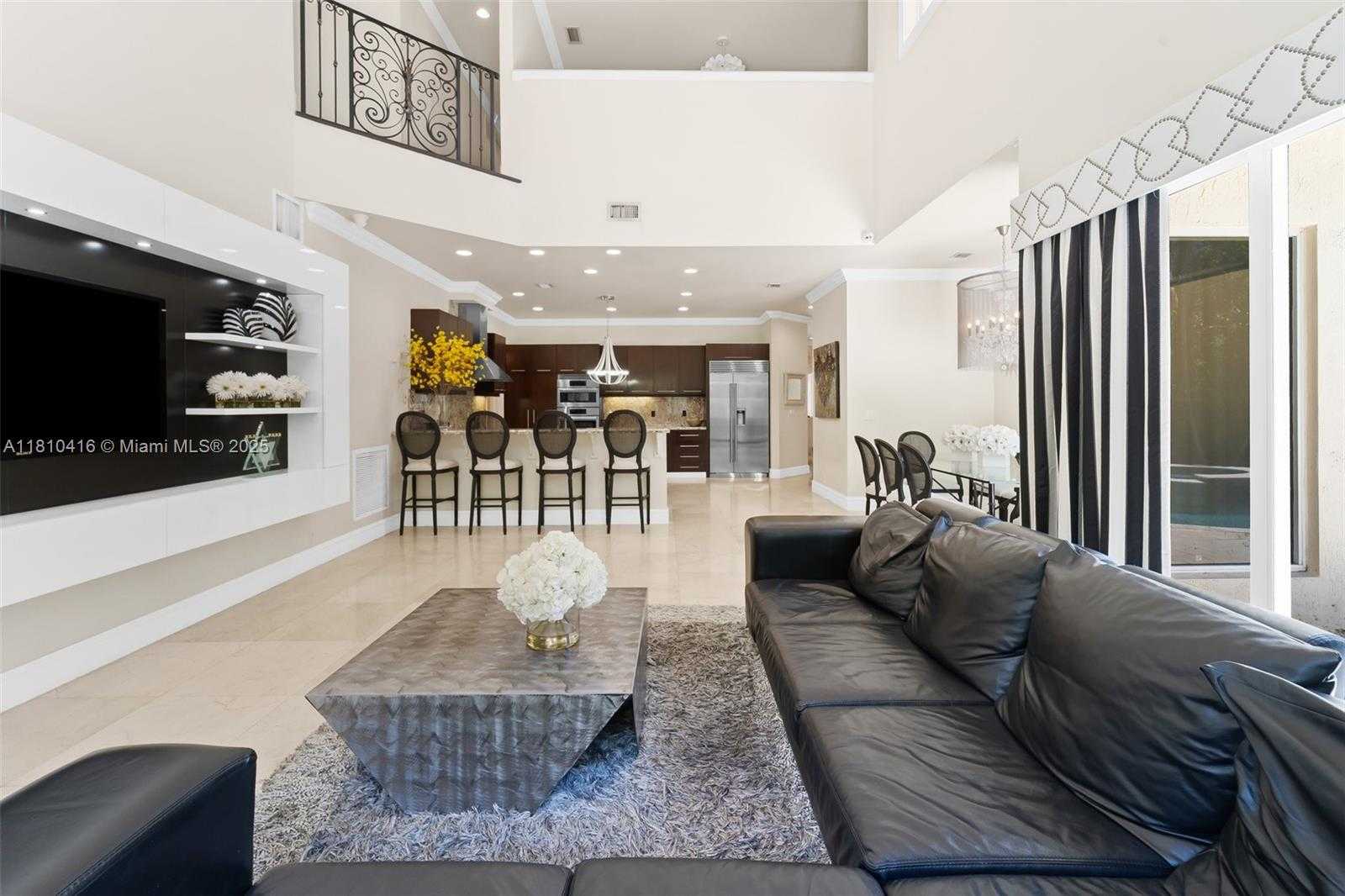 Small Image of 275 189TH TER, Sunny Isles Beach Number 9
