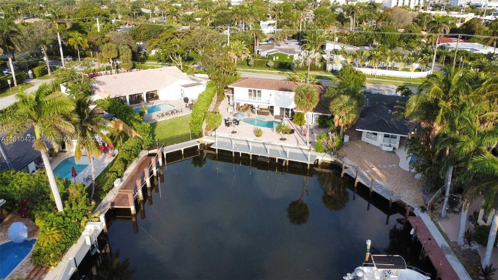 Small Image of 2908 BAYVIEW DR, Fort Lauderdale Number 7