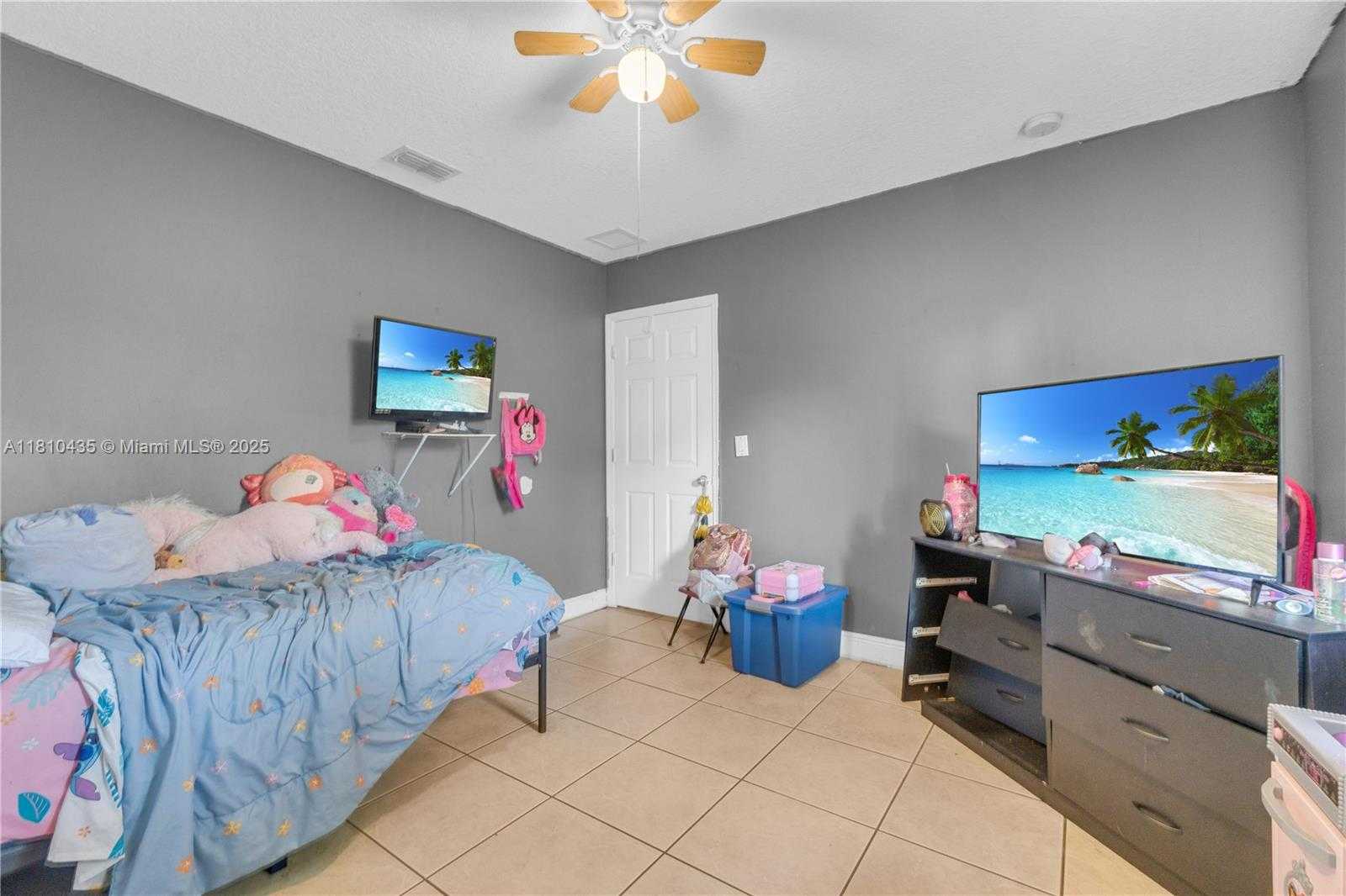 Small Image of 12912 NORTH EAST 7TH AVE, North Miami Number 23