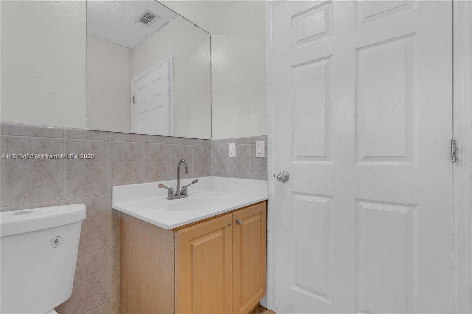 Small Image of 12912 NORTH EAST 7TH AVE, North Miami Number 27