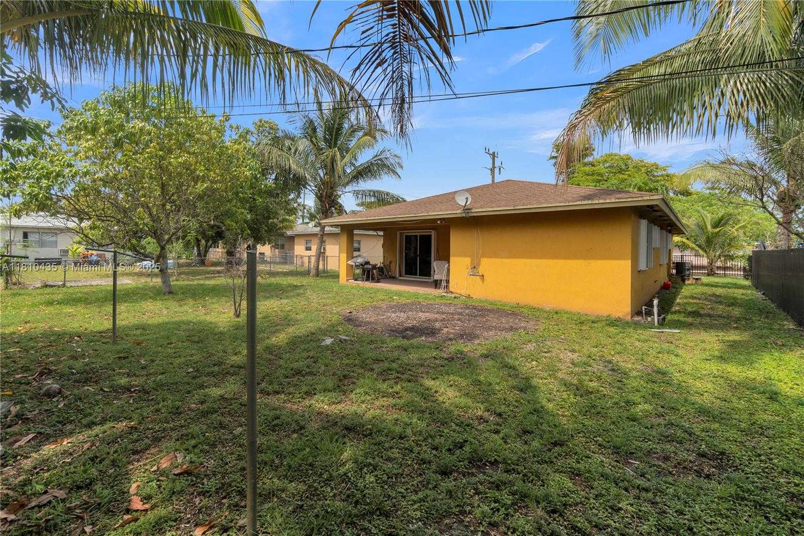 Small Image of 12912 NORTH EAST 7TH AVE, North Miami Number 5