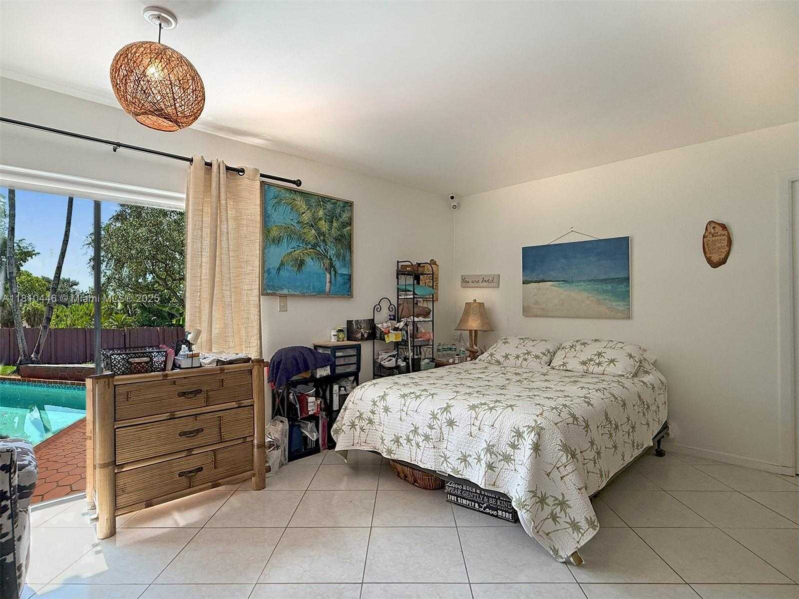 Small Image of 8923 SOUTH WEST 151ST CT, Miami Number 11