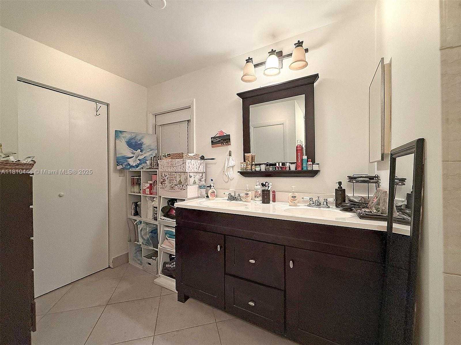 Small Image of 8923 SOUTH WEST 151ST CT, Miami Number 17