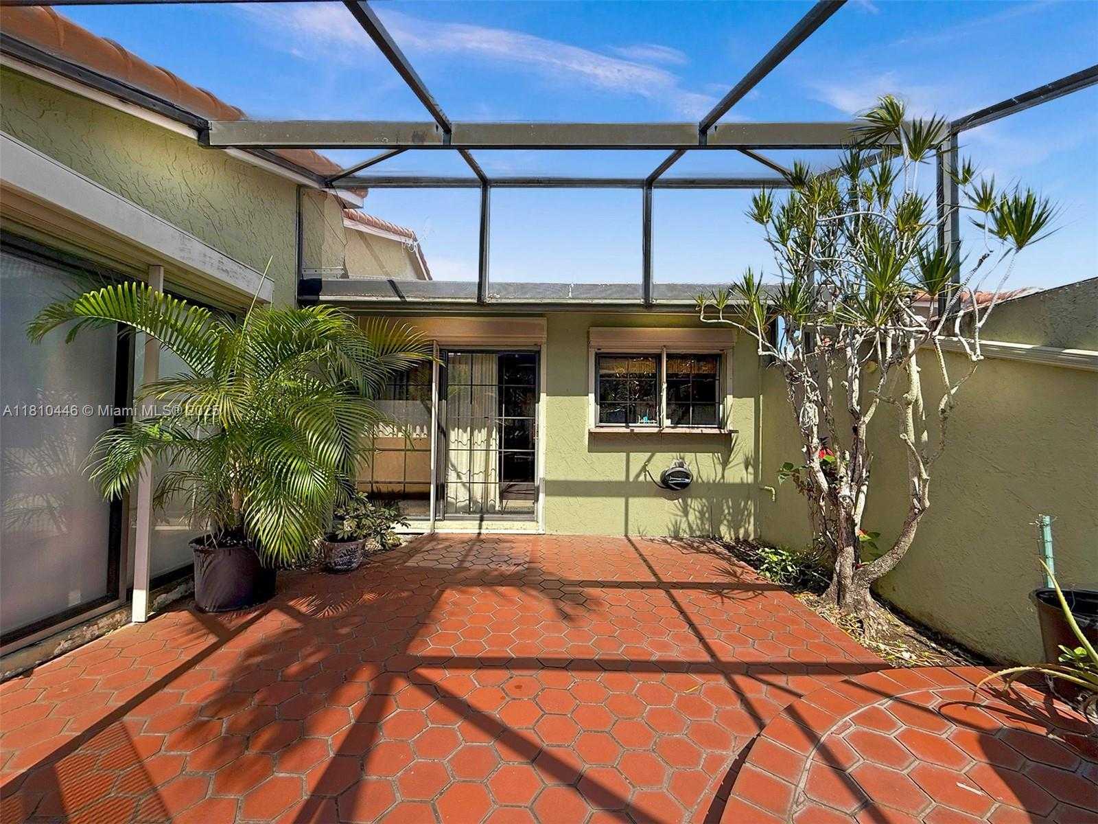 Small Image of 8923 SOUTH WEST 151ST CT, Miami Number 28