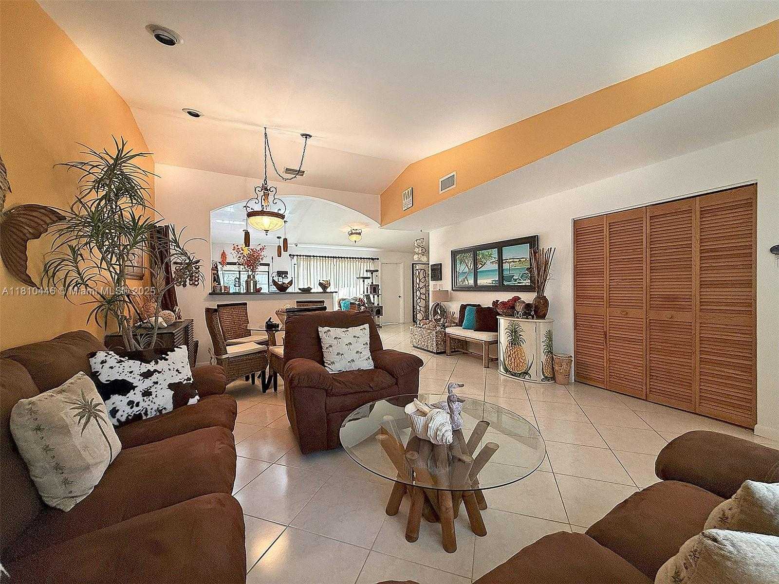 Small Image of 8923 SOUTH WEST 151ST CT, Miami Number 9