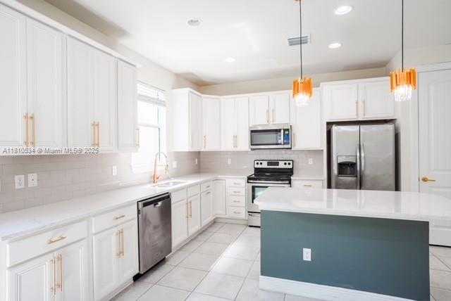 Small Image of 3943 MAHOGANY LN, Hollywood Number 7