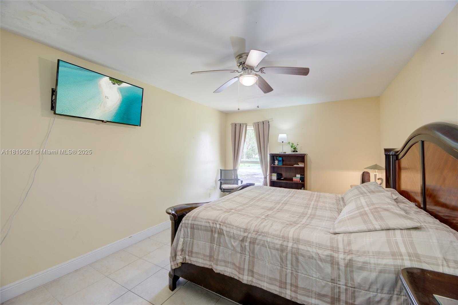Small Image of 7201 NORTH WEST 67TH ST, Tamarac Number 33