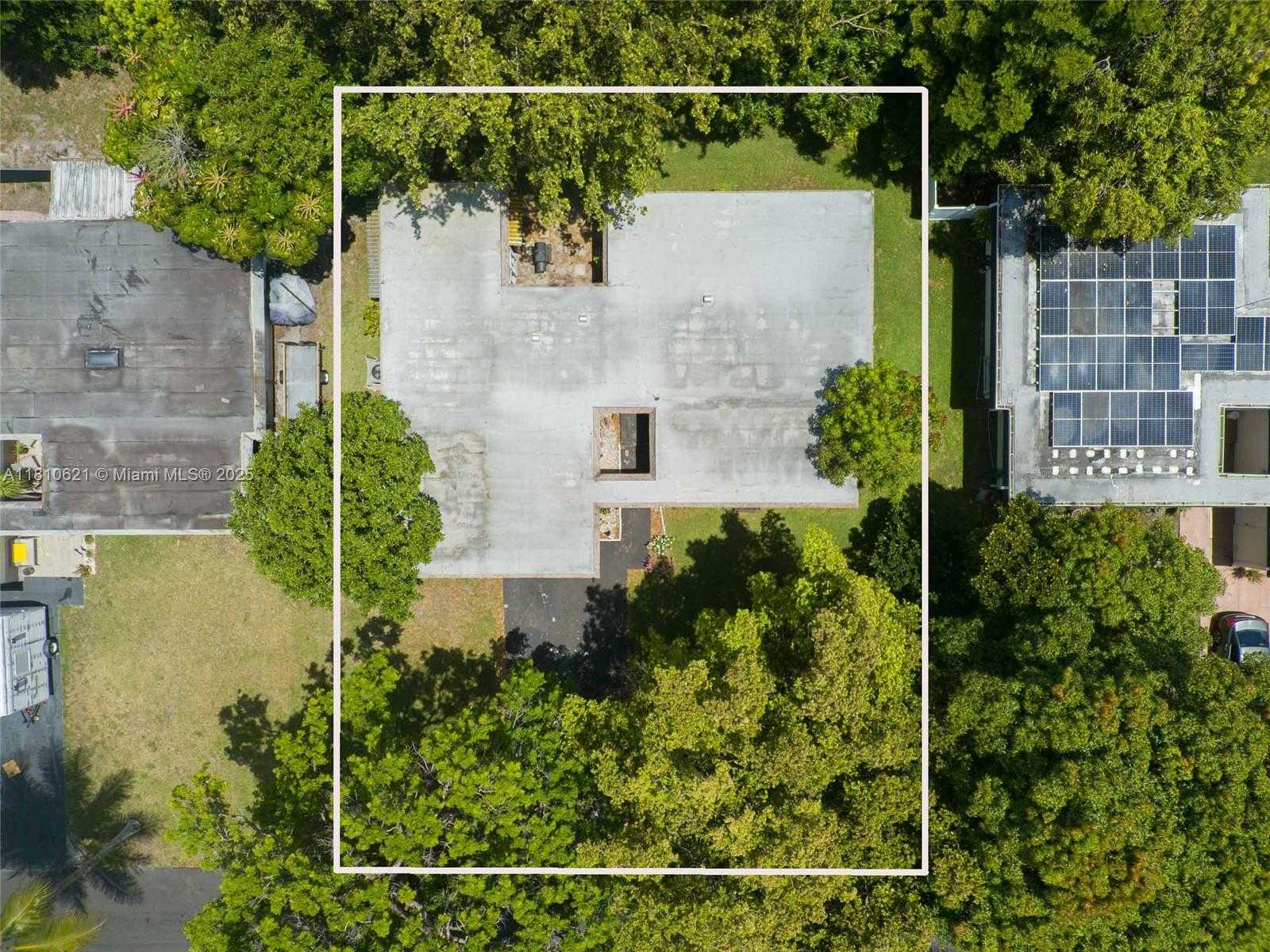 Small Image of 7201 NORTH WEST 67TH ST, Tamarac Number 8