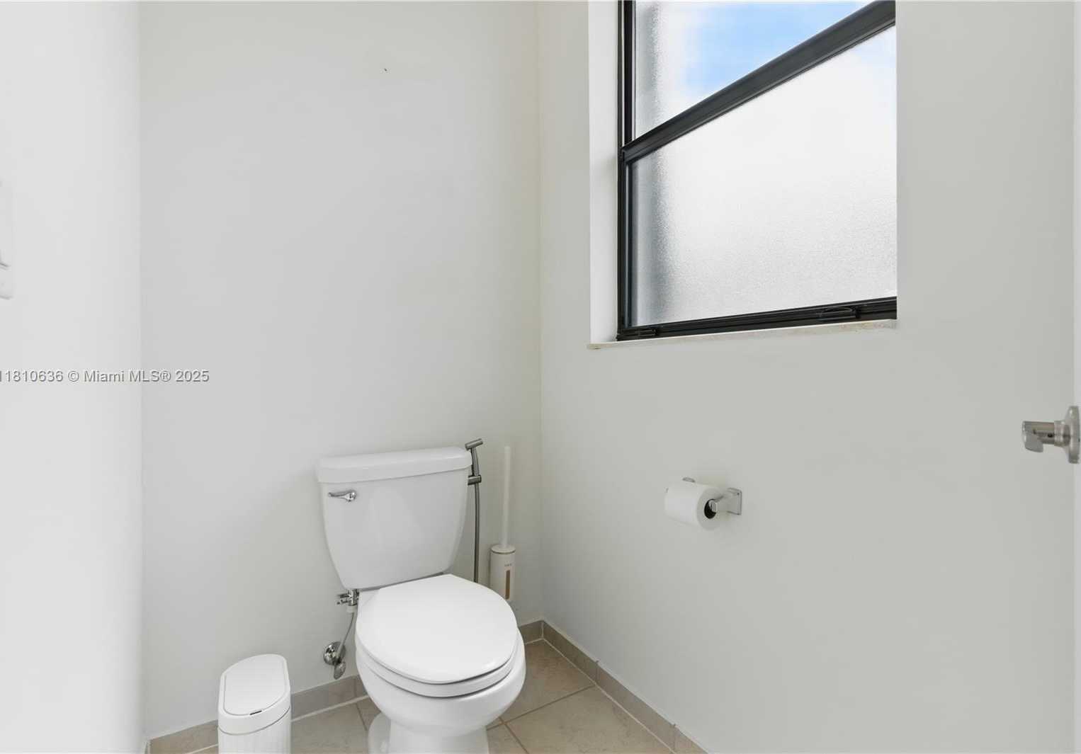 Small Image of 3534 WEST 106TH ST, Hialeah Number 16