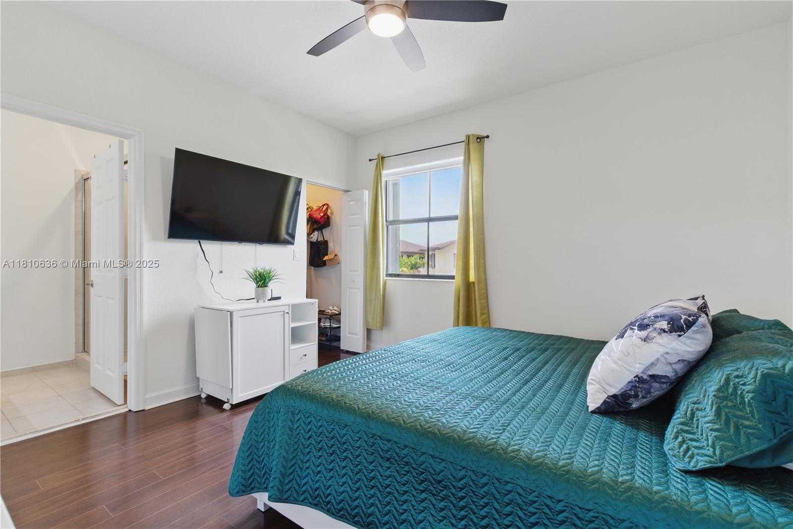 Small Image of 3534 WEST 106TH ST, Hialeah Number 21