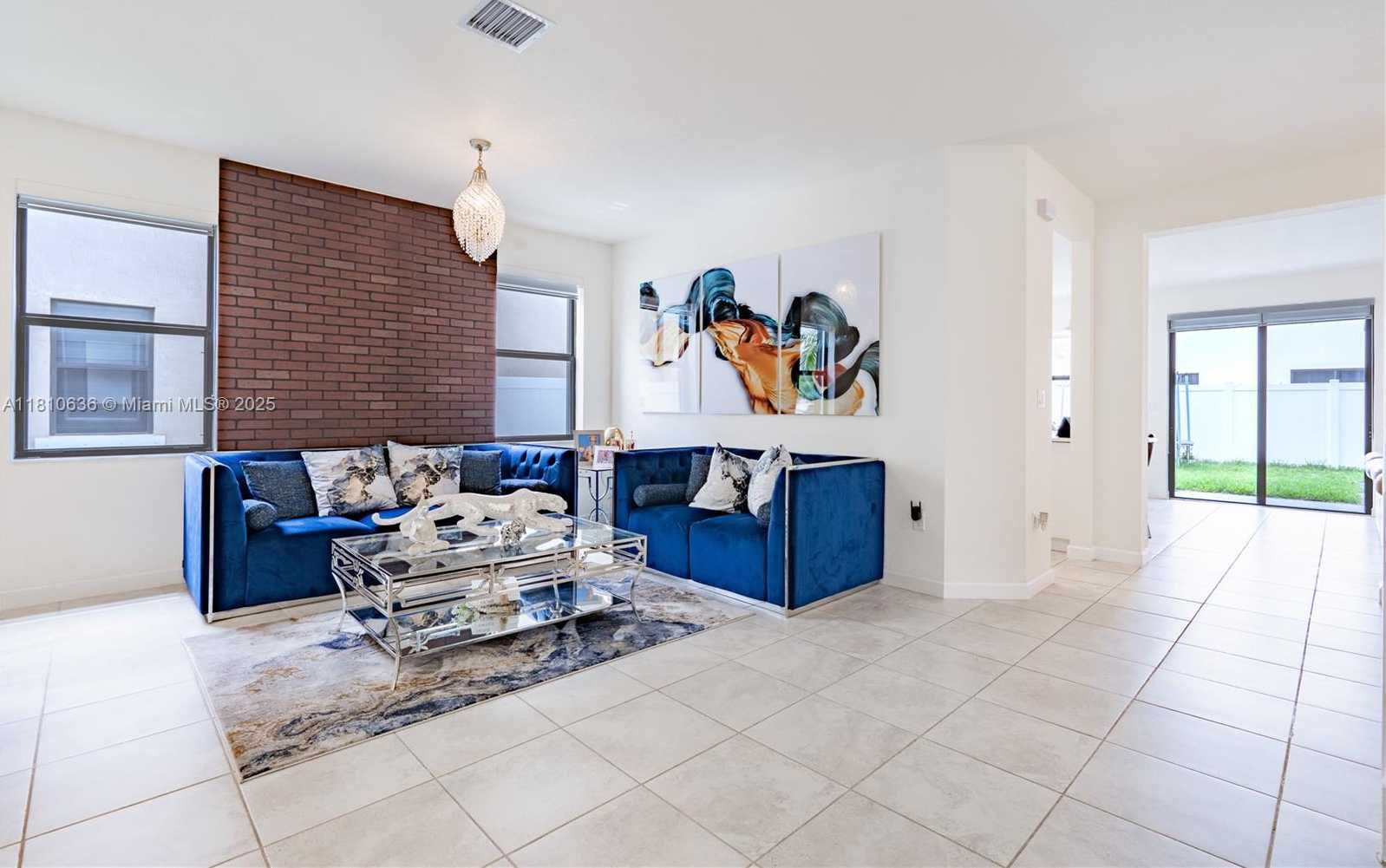 Small Image of 3534 WEST 106TH ST, Hialeah Number 5