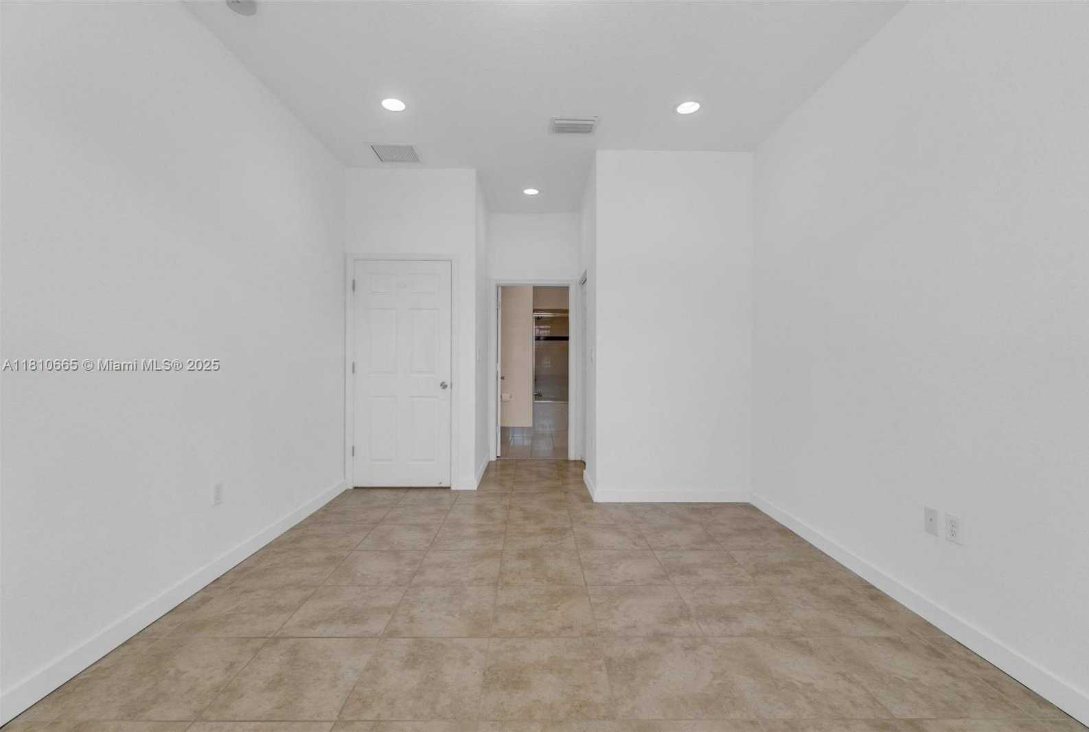 Small Image of 11014 SOUTH WEST 237TH LN, Homestead Number 21