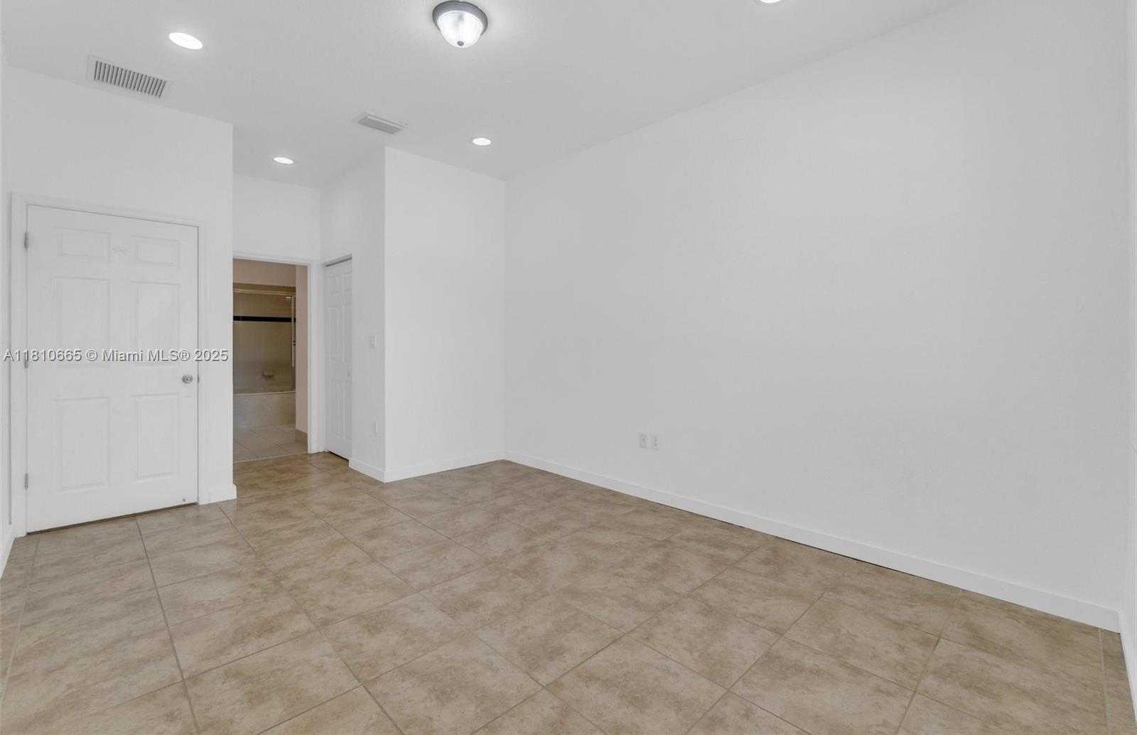 Small Image of 11014 SOUTH WEST 237TH LN, Homestead Number 22