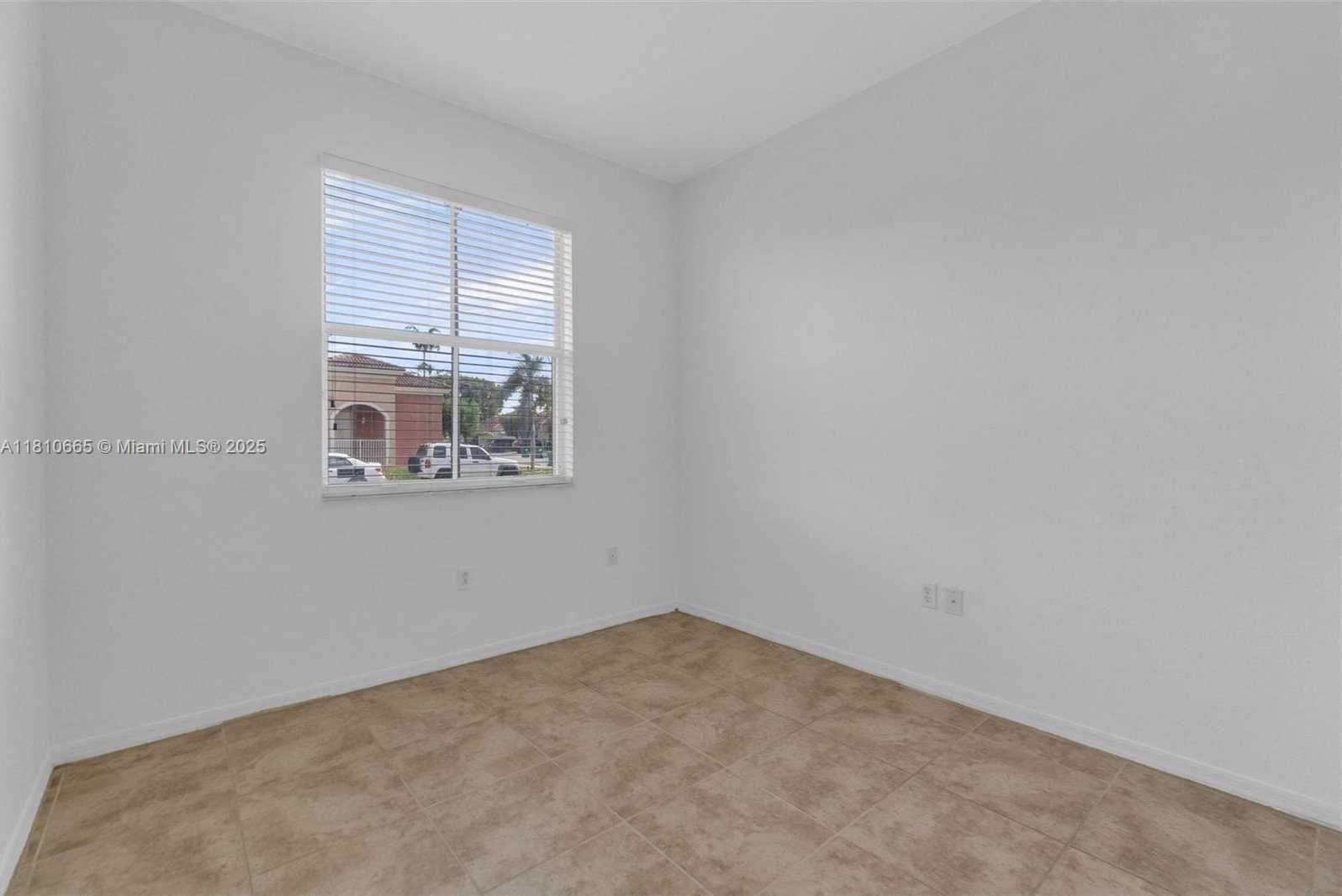 Small Image of 11014 SOUTH WEST 237TH LN, Homestead Number 28