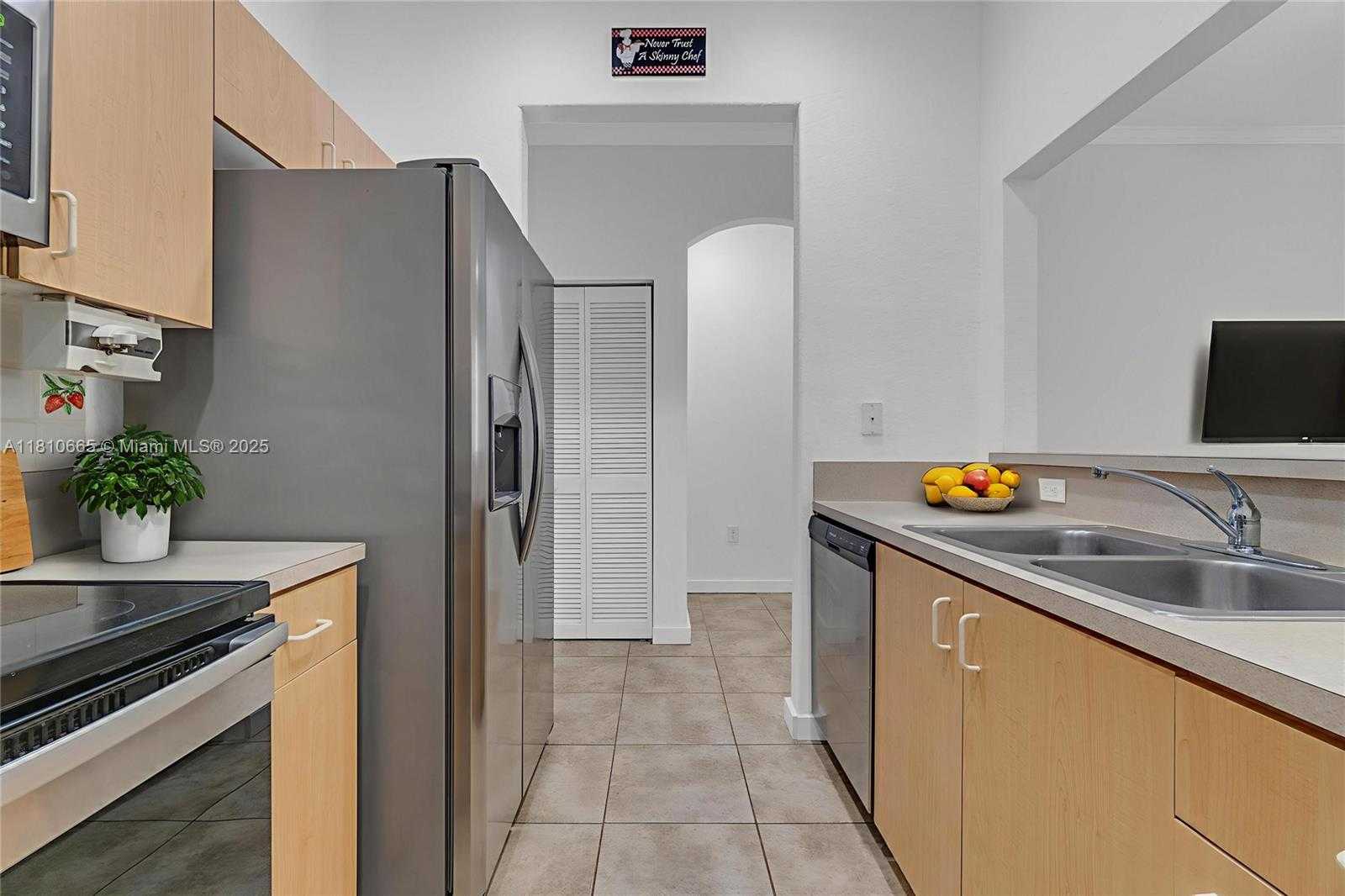 Small Image of 11014 SOUTH WEST 237TH LN, Homestead Number 3