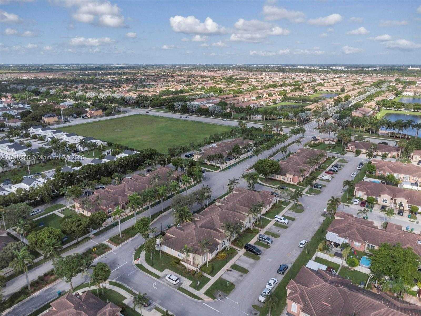 Small Image of 11014 SOUTH WEST 237TH LN, Homestead Number 42