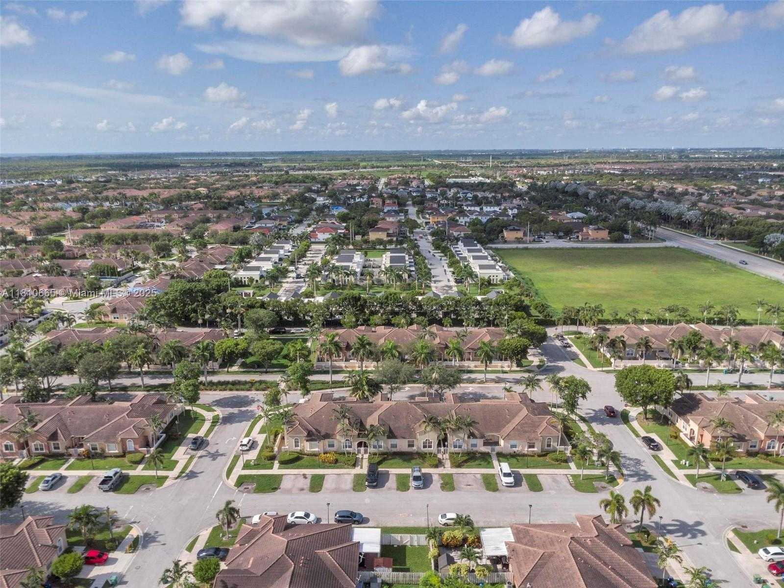 Small Image of 11014 SOUTH WEST 237TH LN, Homestead Number 45