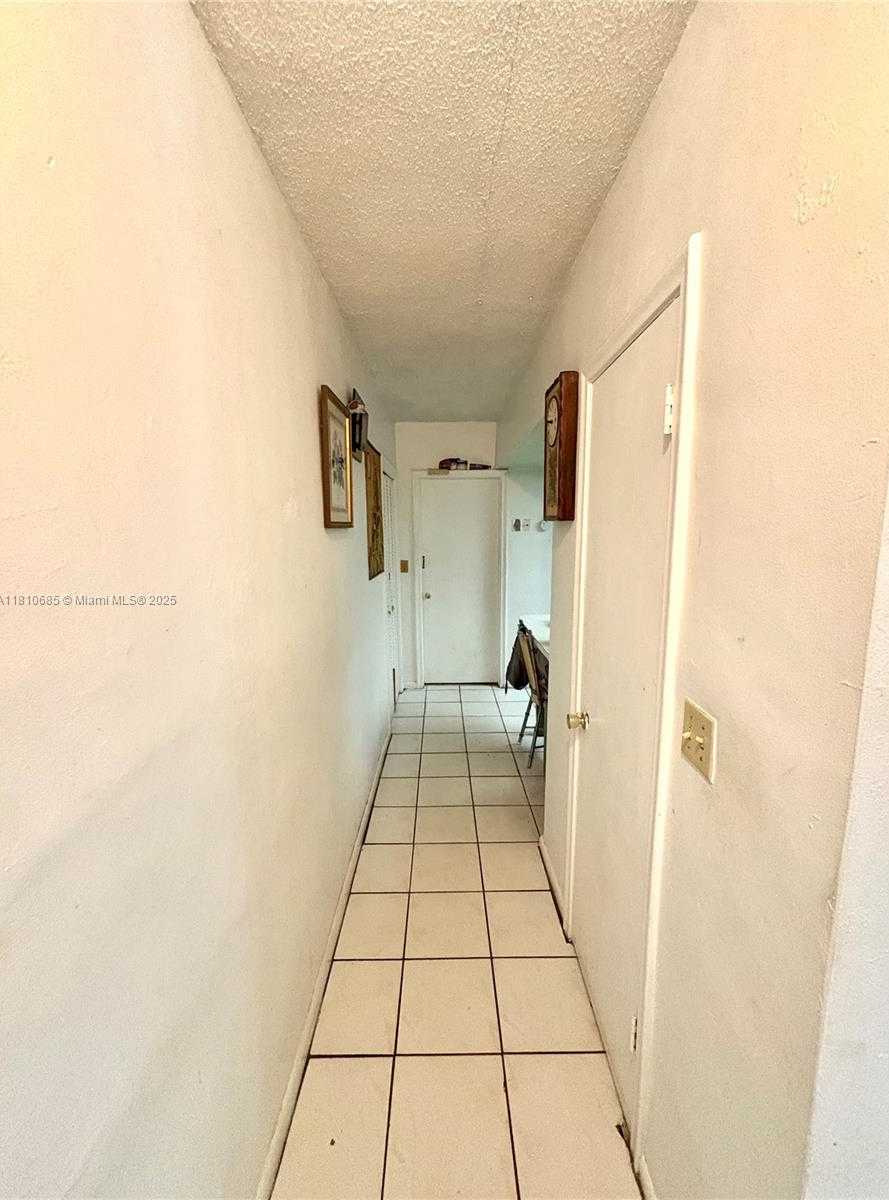 Imagen de Pequeño Objeto