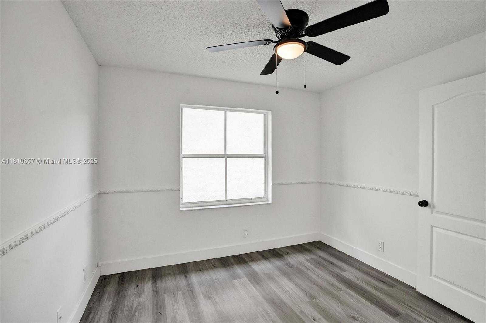 Small Image of 7325 FLORES WAY, Margate Number 6