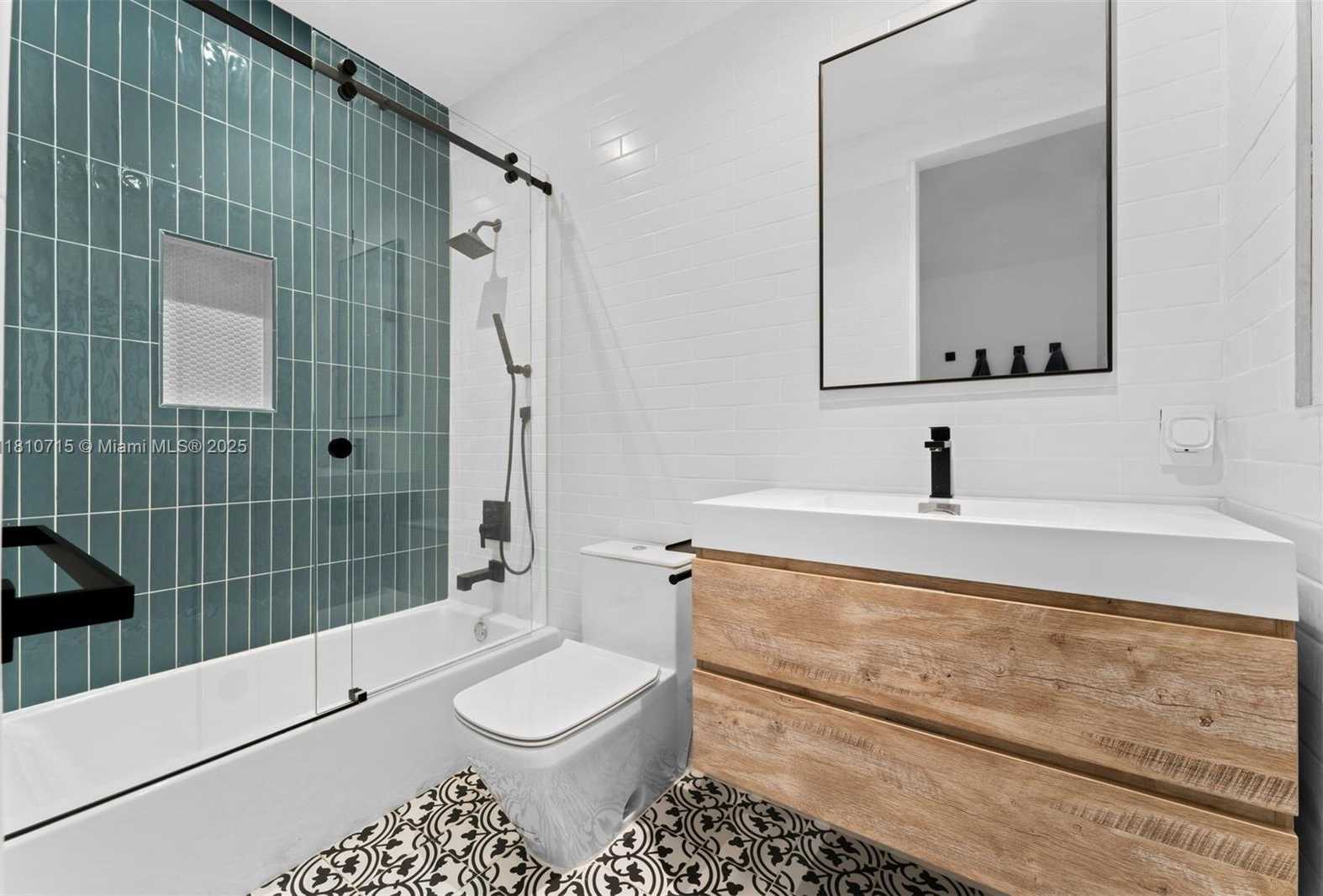 Small Image of 1210 95TH ST, Bay Harbor Islands Number 23
