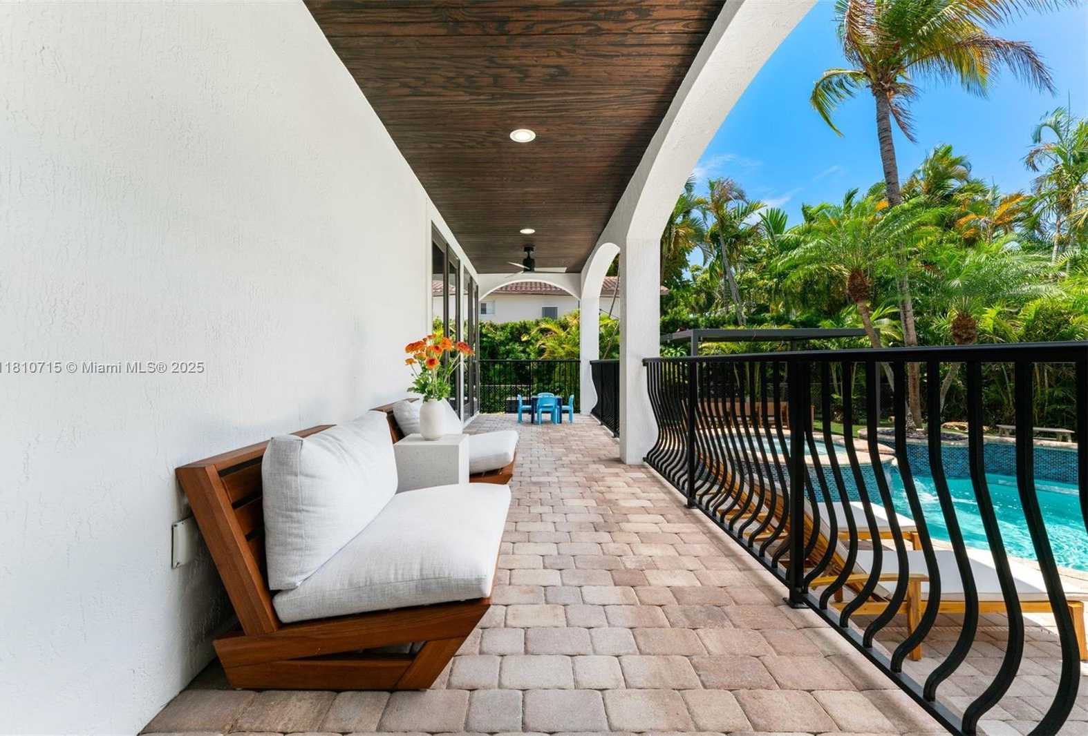 Small Image of 1210 95TH ST, Bay Harbor Islands Number 28