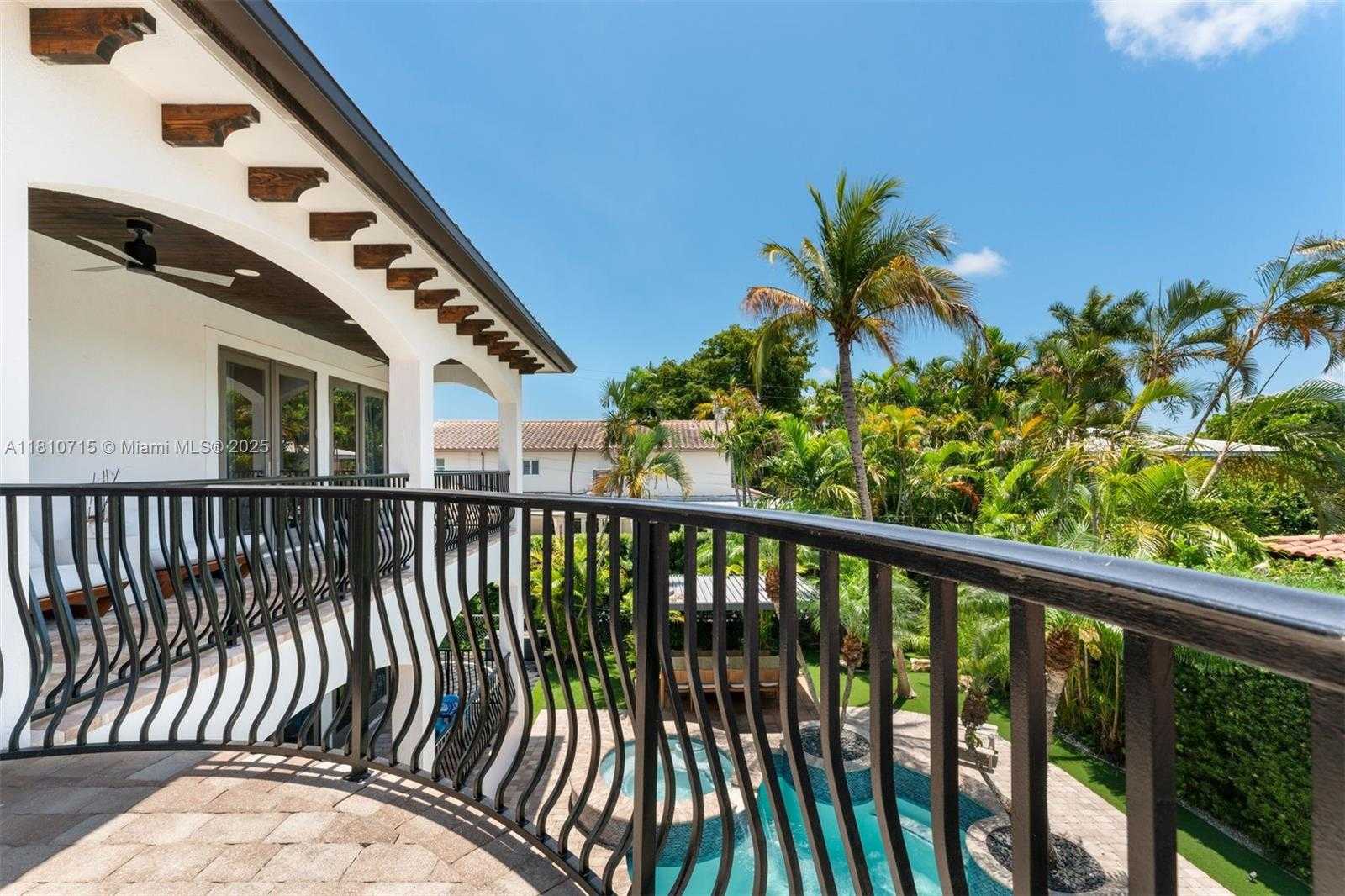 Small Image of 1210 95TH ST, Bay Harbor Islands Number 33