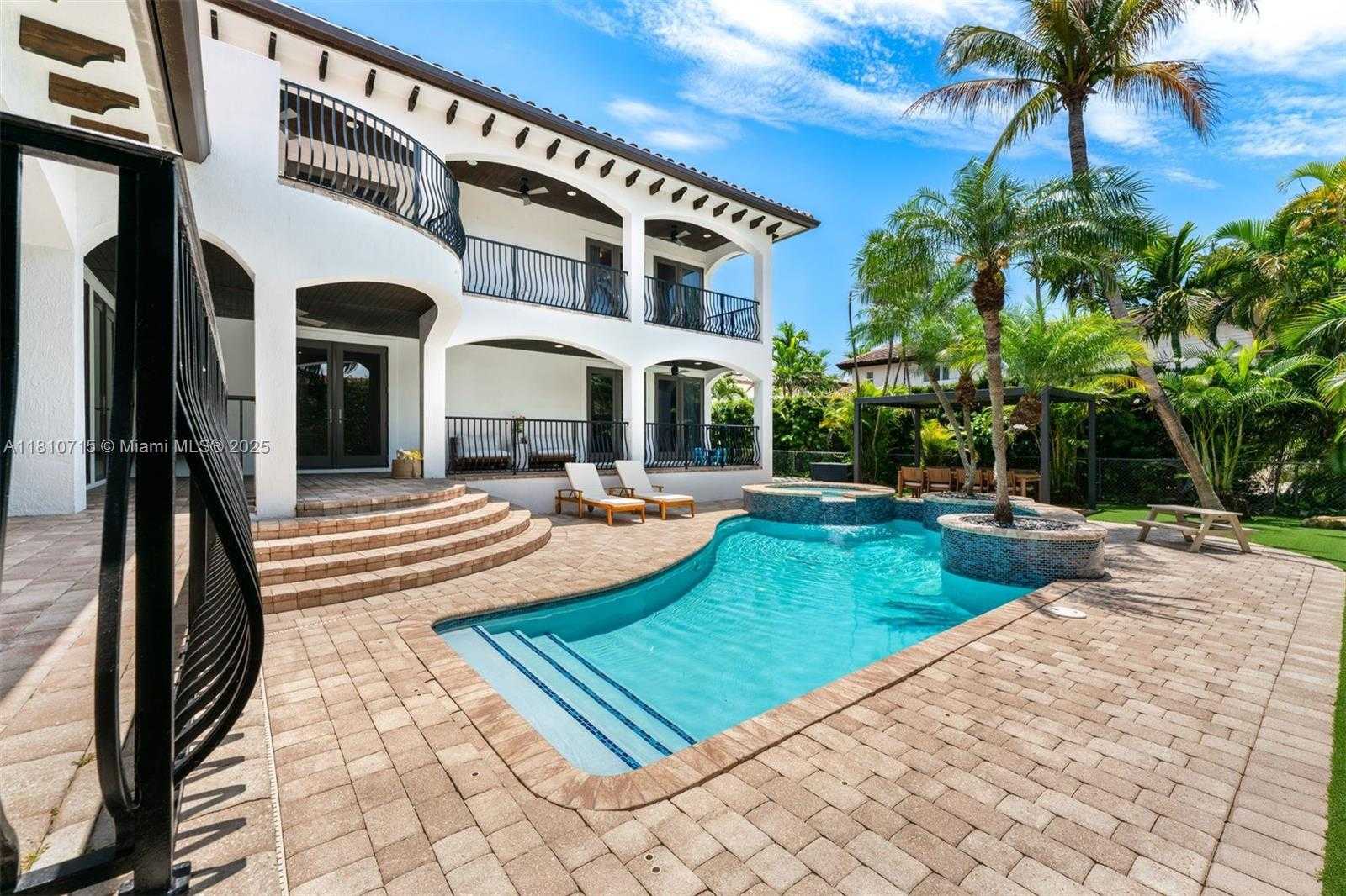 Small Image of 1210 95TH ST, Bay Harbor Islands Number 37