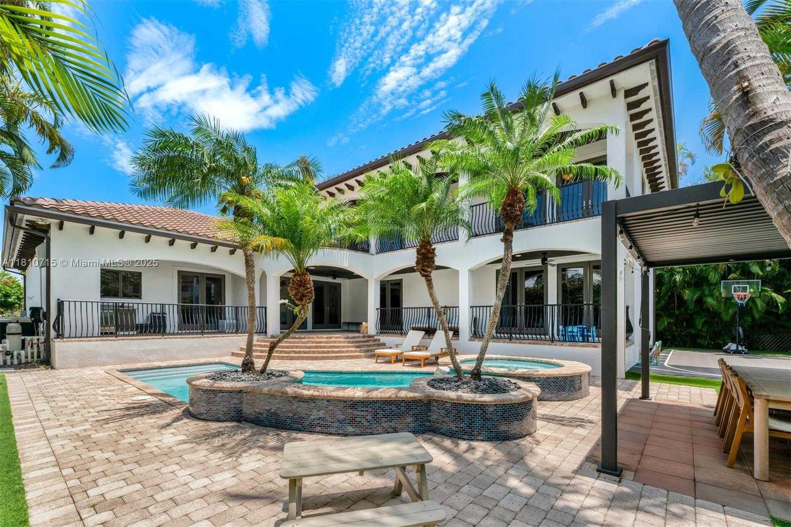 Small Image of 1210 95TH ST, Bay Harbor Islands Number 38