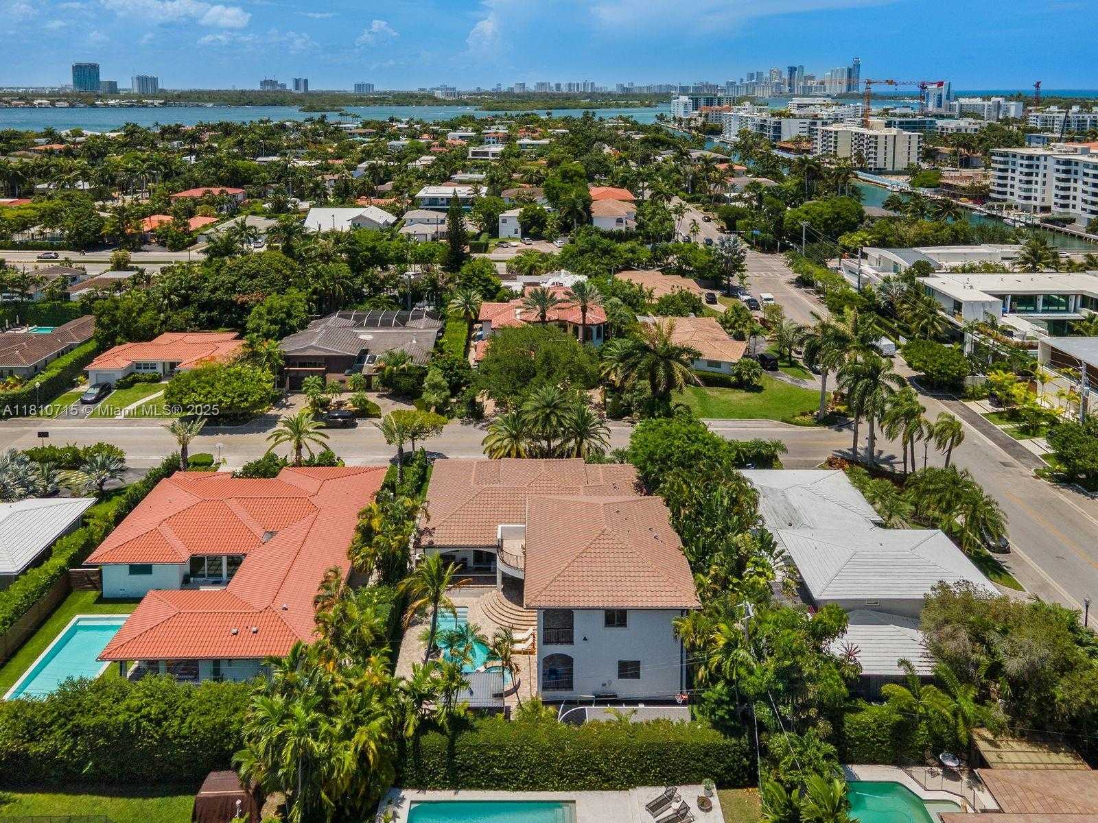 Small Image of 1210 95TH ST, Bay Harbor Islands Number 44