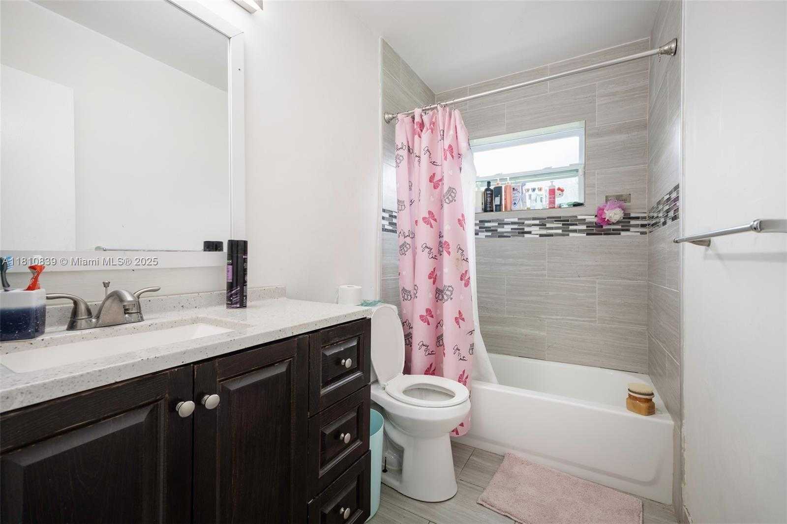 Small Image of 3430 NORTH 65TH AVE, Hollywood Number 11