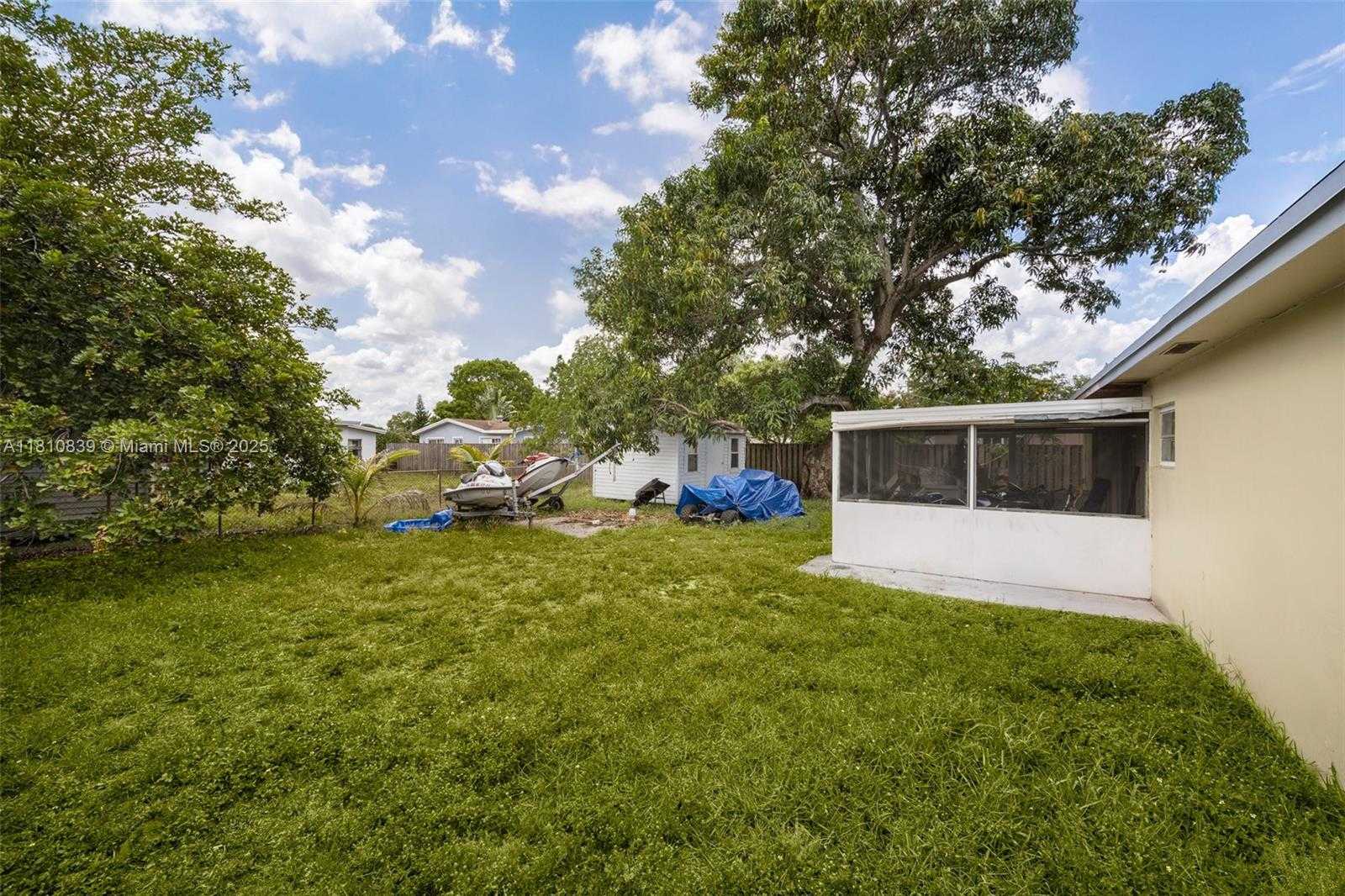 Small Image of 3430 NORTH 65TH AVE, Hollywood Number 12
