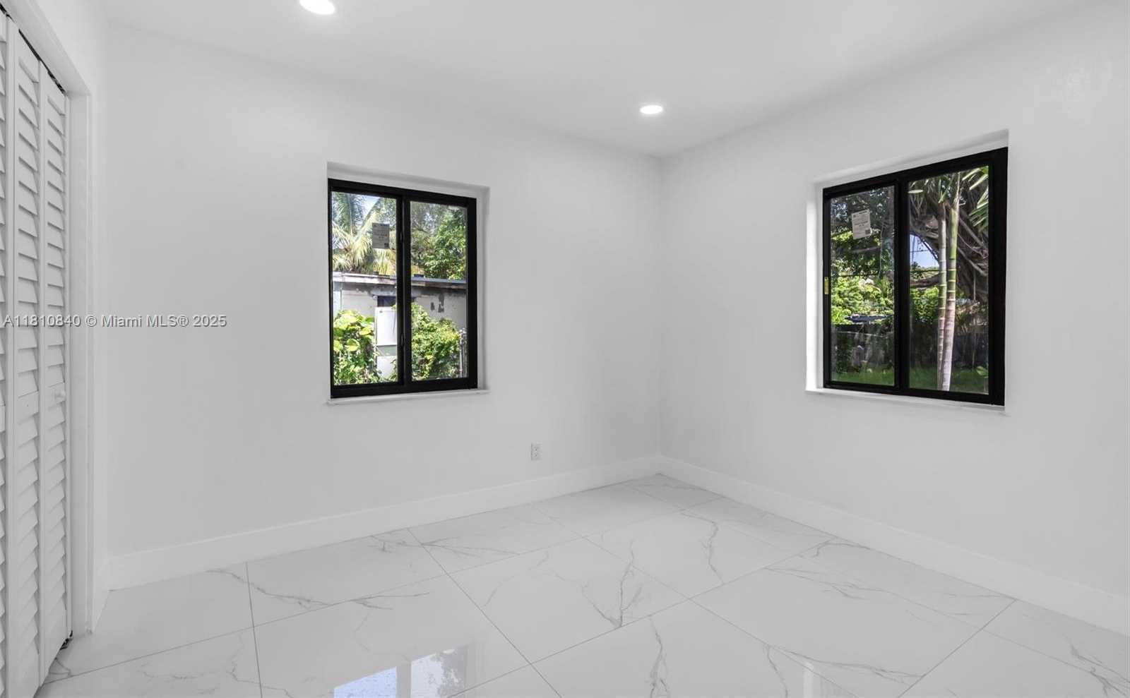 Small Image of 1010 NORTH EAST 140TH ST, North Miami Number 12
