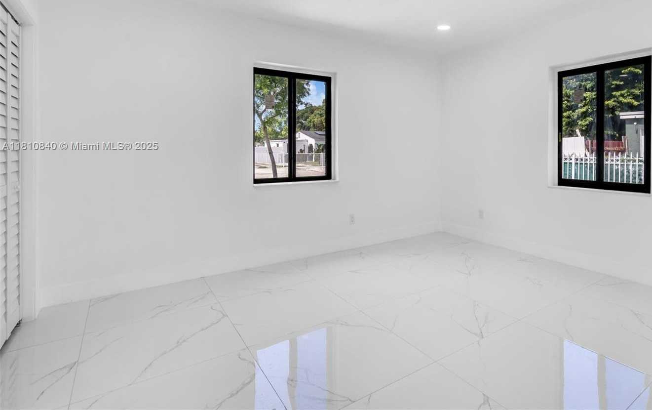 Small Image of 1010 NORTH EAST 140TH ST, North Miami Number 13