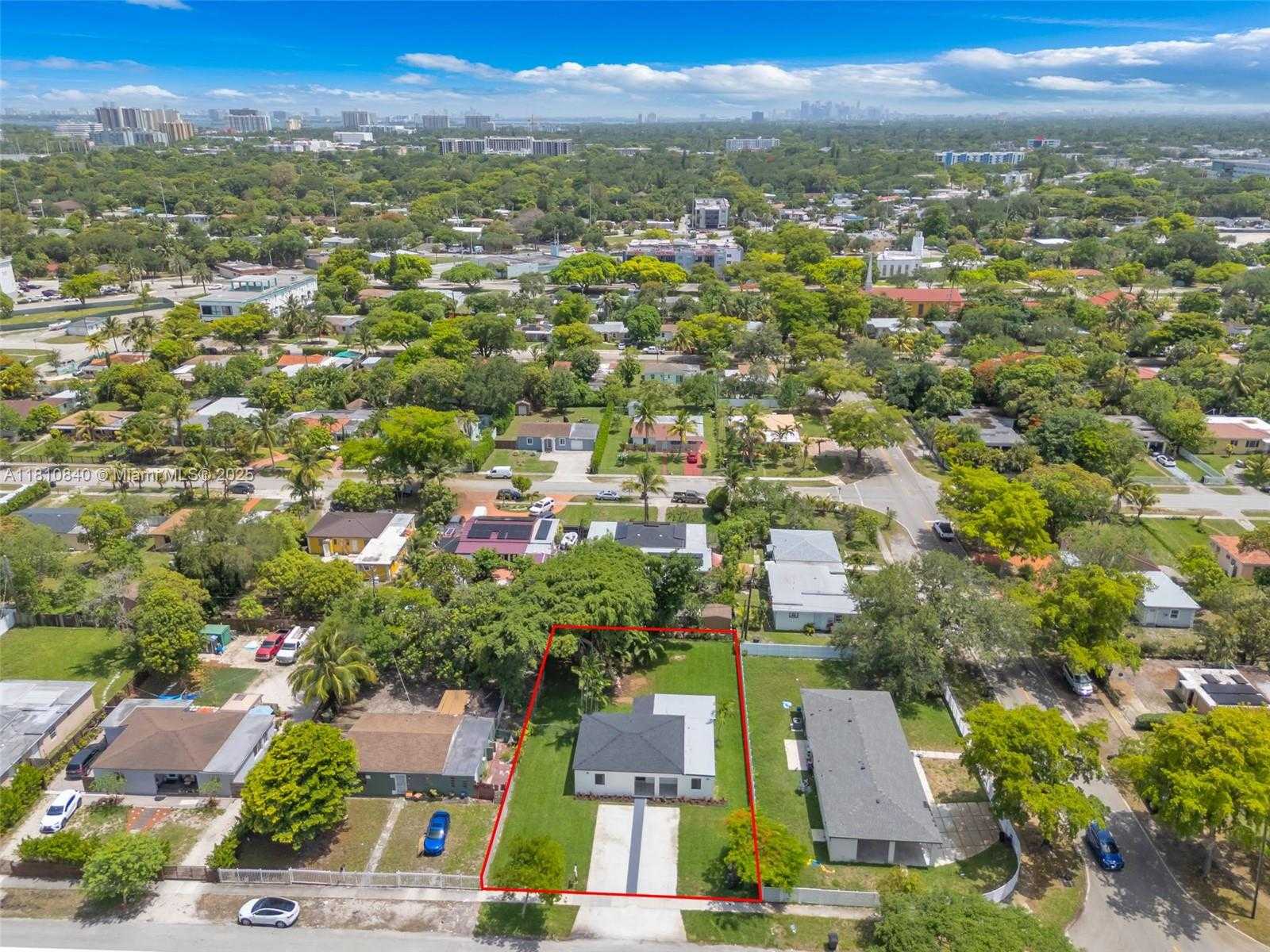 Small Image of 1010 NORTH EAST 140TH ST, North Miami Number 19