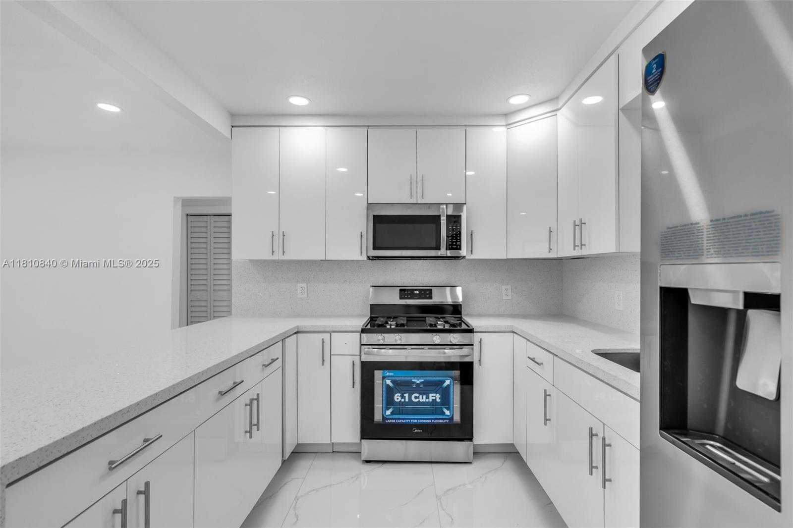 Small Image of 1010 NORTH EAST 140TH ST, North Miami Number 6