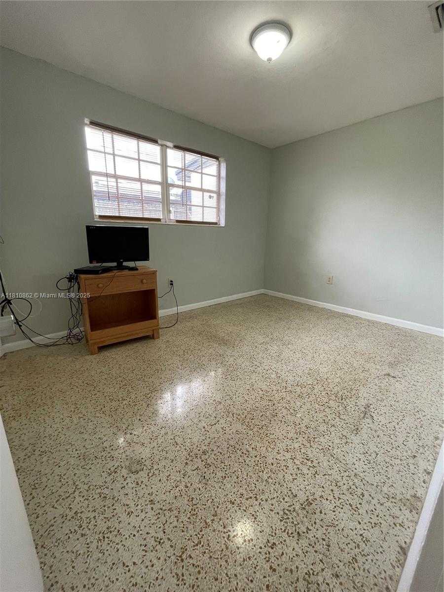 Small Image of 310 NORTH WEST 33RD TER, Lauderhill Number 13