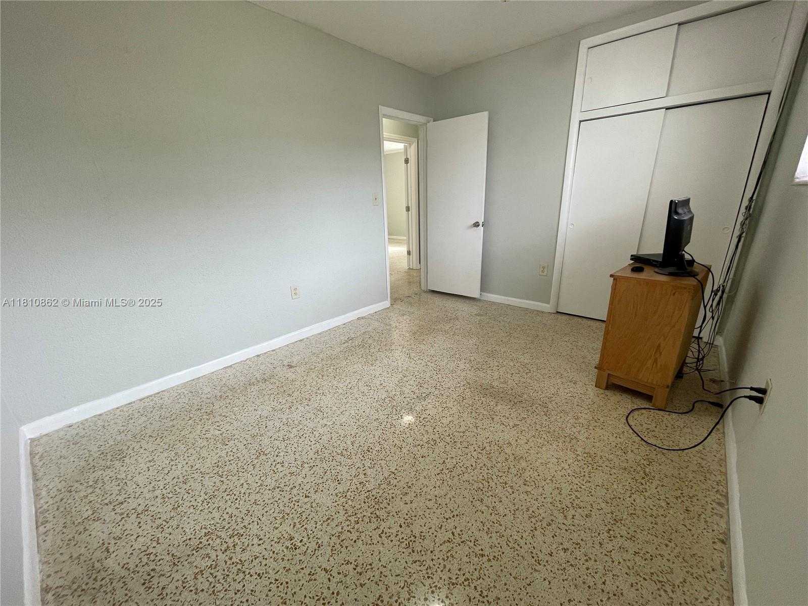 Small Image of 310 NORTH WEST 33RD TER, Lauderhill Number 14