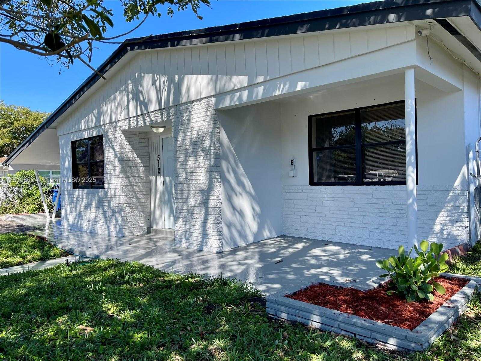Small Image of 310 NORTH WEST 33RD TER, Lauderhill Number 2