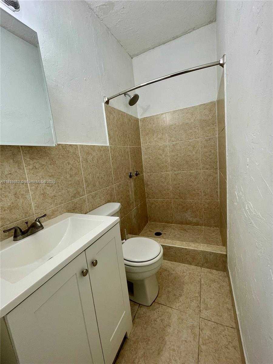 Small Image of 310 NORTH WEST 33RD TER, Lauderhill Number 25