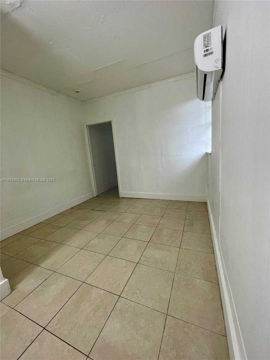 Small Image of 310 NORTH WEST 33RD TER, Lauderhill Number 27
