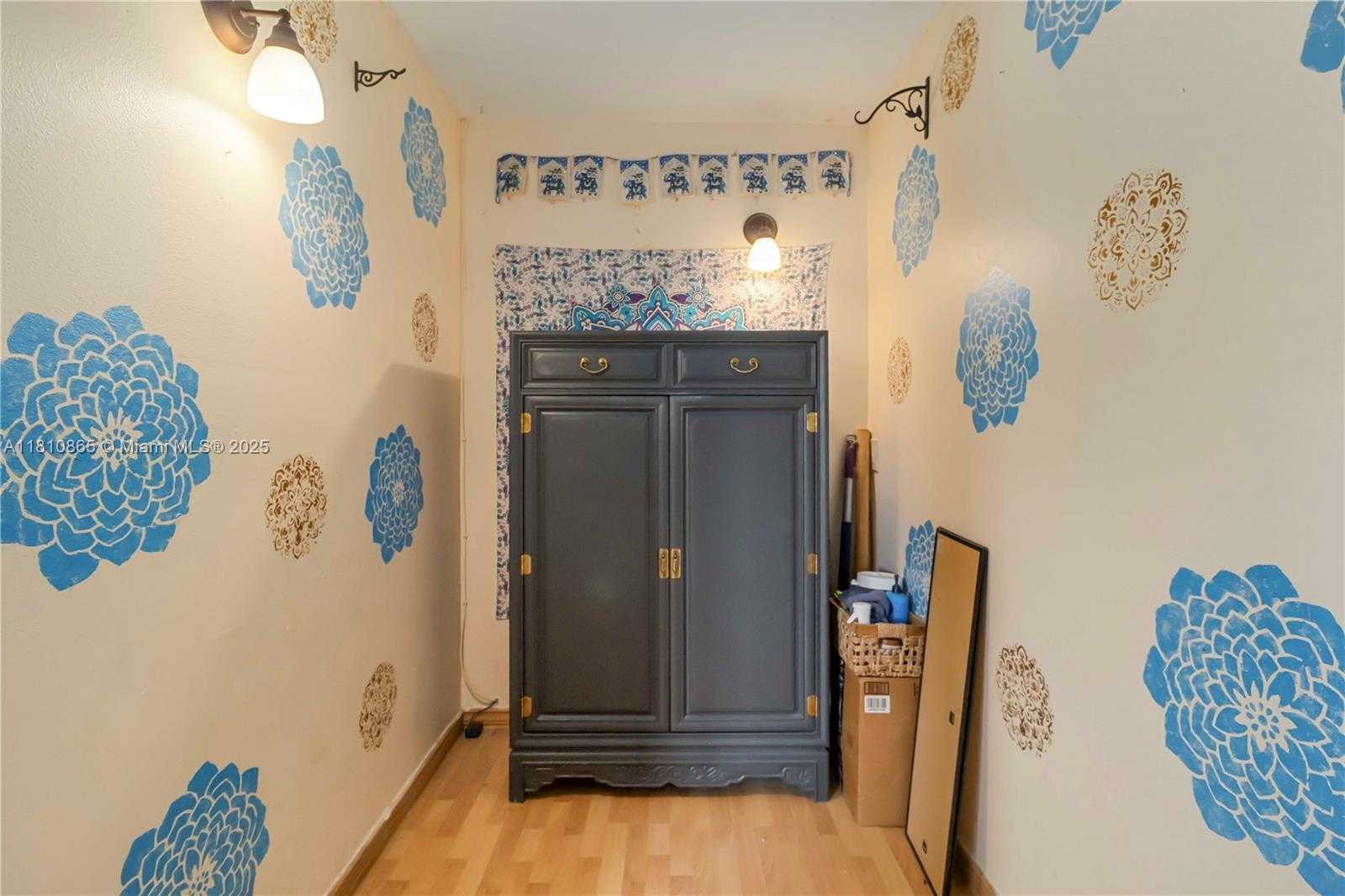 Small Image of 7141 CUSTER ST, Hollywood Number 19