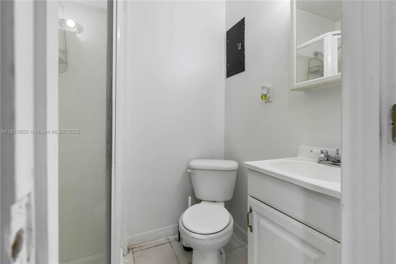 Small Image of 7141 CUSTER ST, Hollywood Number 25